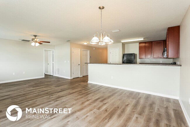 Foto del edificio - 77160 Cobblestone Dr