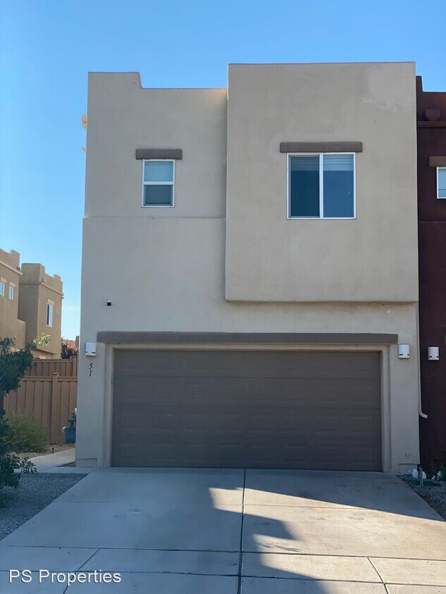 3 br, 2.5 bath House 51 Canyon Cliff Dr House Rental in Santa Fe