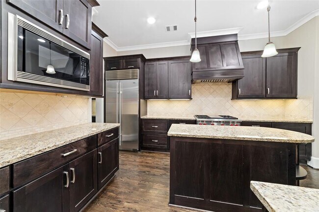 Foto del edificio - 890 Rosastone Trail