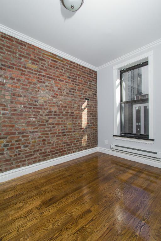 Foto del edificio - 336 E 18th St