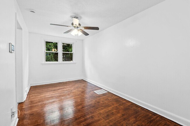 Building Photo - 1st MONTH FREE!* Newly renovated kitchen w...