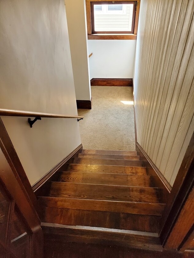 437 Arch St Unit 2nd Floor, Meadville, PA 16335 Apartments in