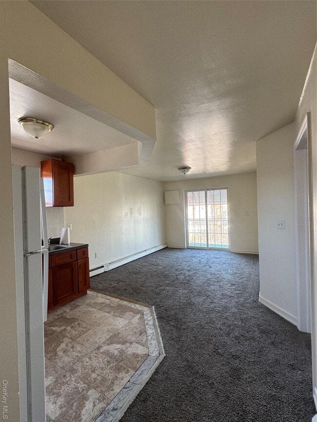 Building Photo - 948A Tilden St