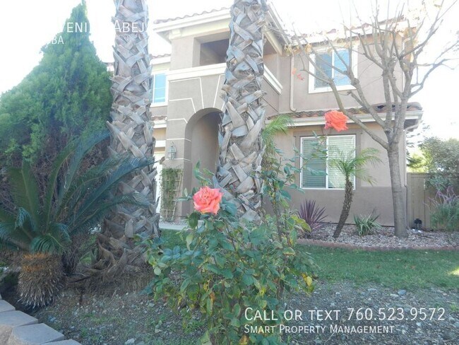 Foto del edificio - 875 Avenida Abeja