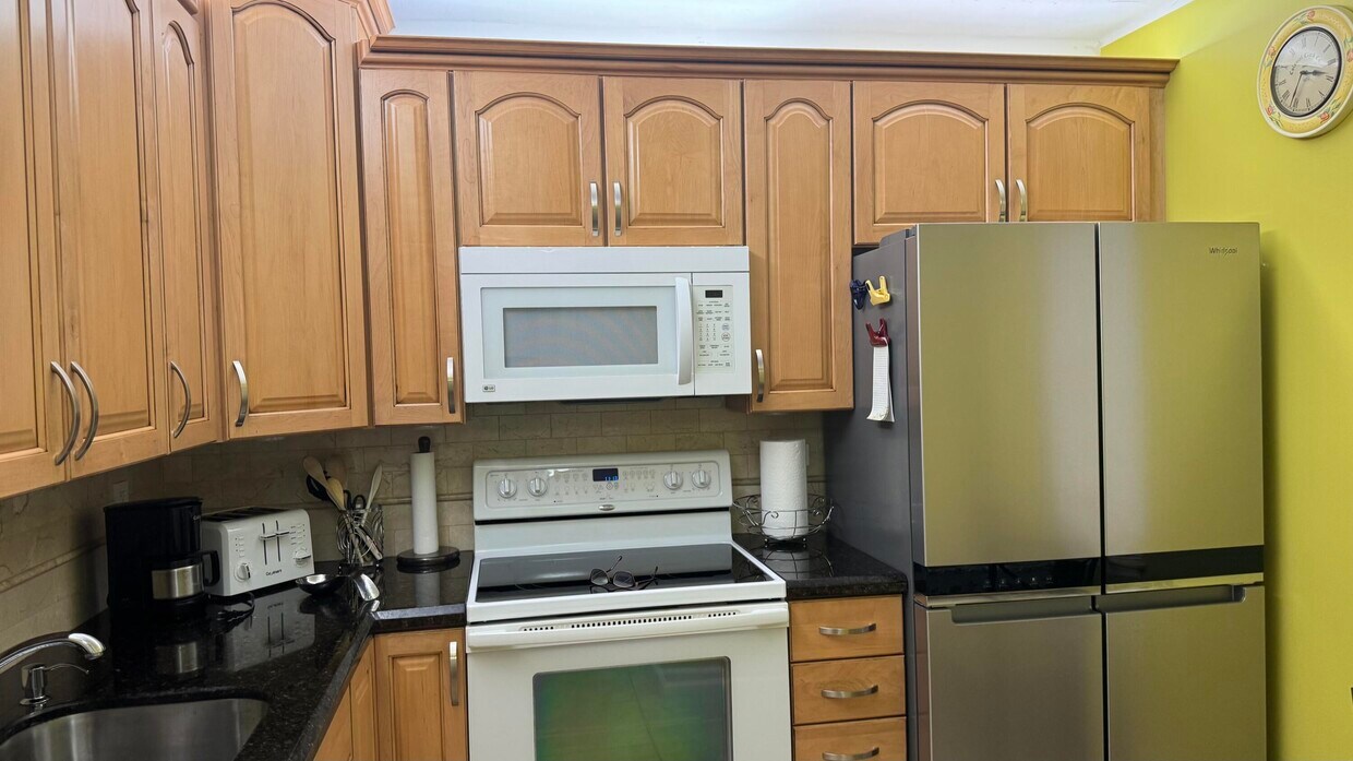 Primary Photo - 2841 Somerset Dr
