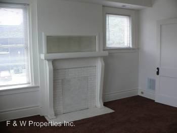 Foto principal - 1060 E Main St