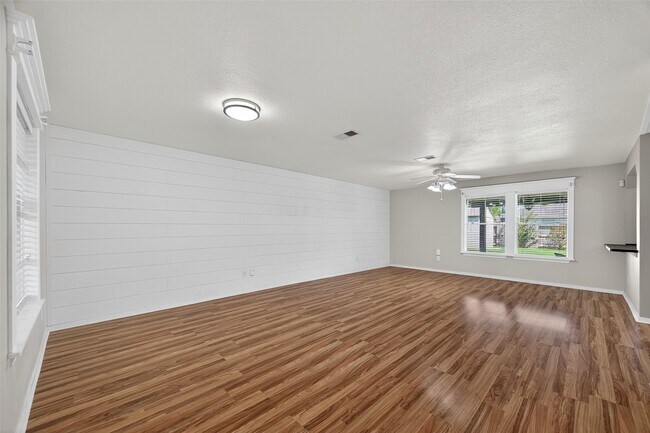 Foto del edificio - 3111 Berryfield Ln
