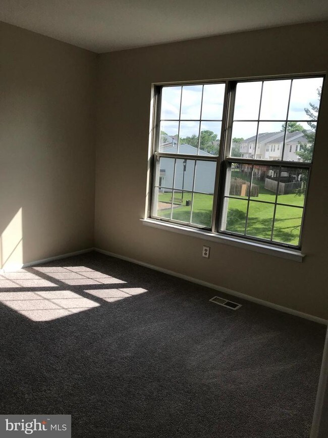 Foto del edificio - 5802 Lantana Cir