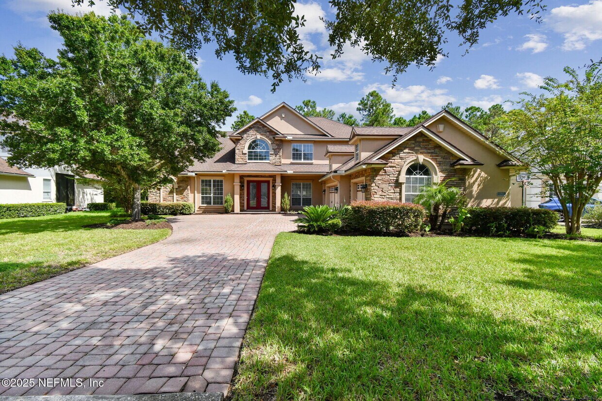 Foto principal - 263 Stonewell Dr