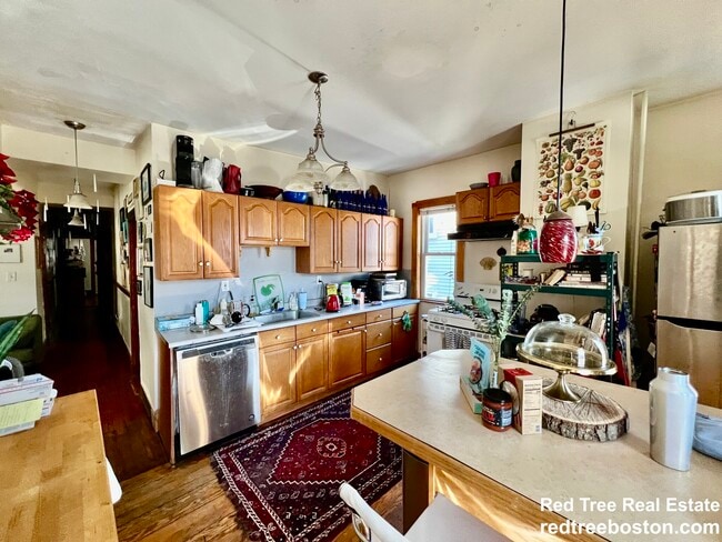 Photo - 346 Faneuil St Apartment