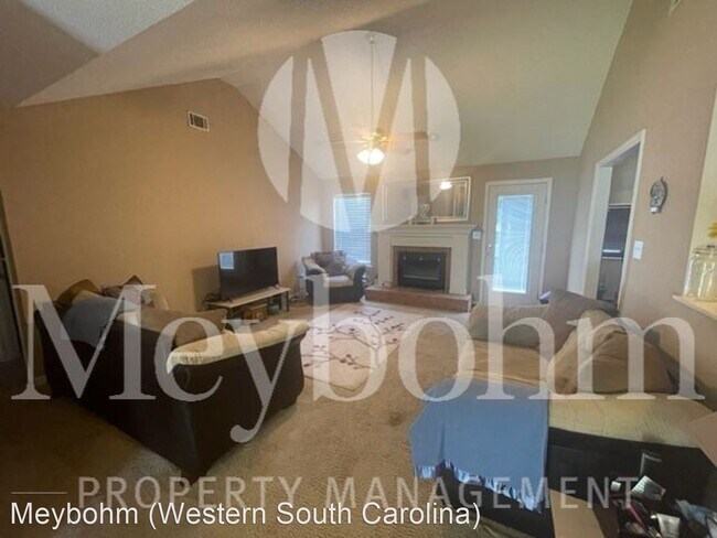 Foto del edificio - 3 br, 2 bath House - 5 Astor Court