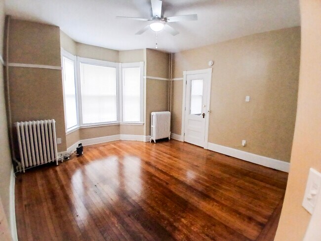 Foto del edificio - 475 Hamilton St