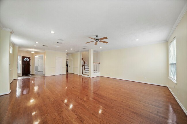 Building Photo - 5830 Petty St