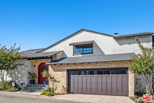 Building Photo - 2444 Carman Crest Dr