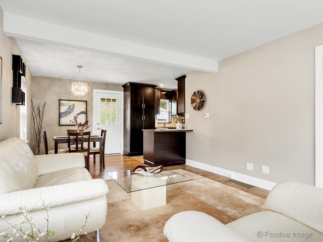 Building Photo - 124 Iroquois Dr
