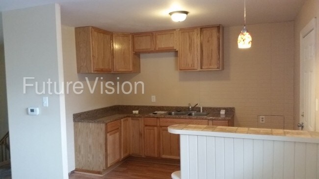 Foto del edificio - 22482 Yates Ave
