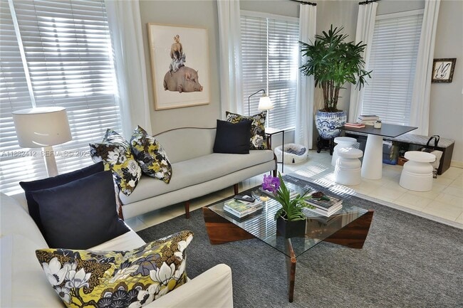 Building Photo - 2828 Segovia St