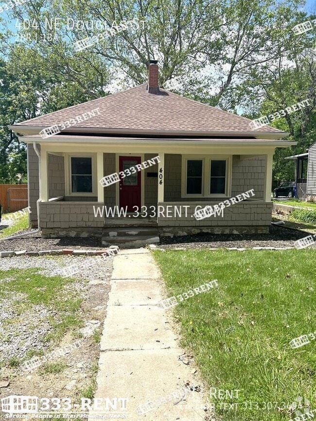 Building Photo - 404 NE Douglas St