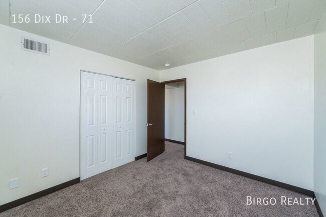 Building Photo - Modern Comfort: 1 Bed, 1 Bath Apartments w...