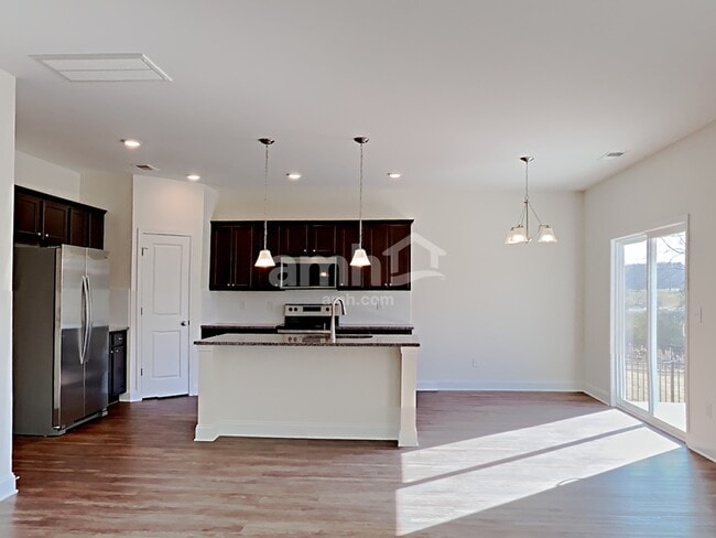 Building Photo - 1109 Amberly Wy