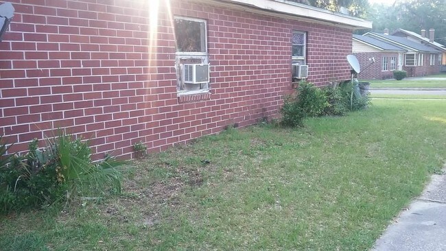 Building Photo - 4302 Notter Ave