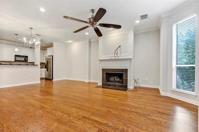 Building Photo - 66 McGowen St