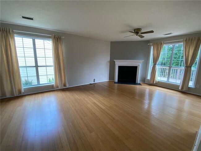 Building Photo - 4845 N Bridges Dr