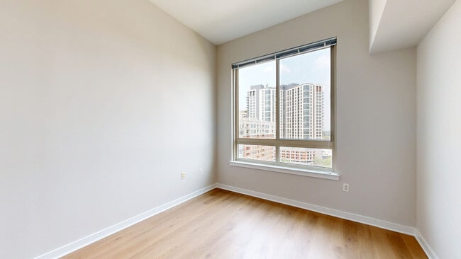 Interior Photo - 1200 East West