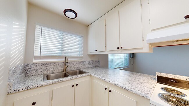 Foto del edificio - 2563 Irwin Rd