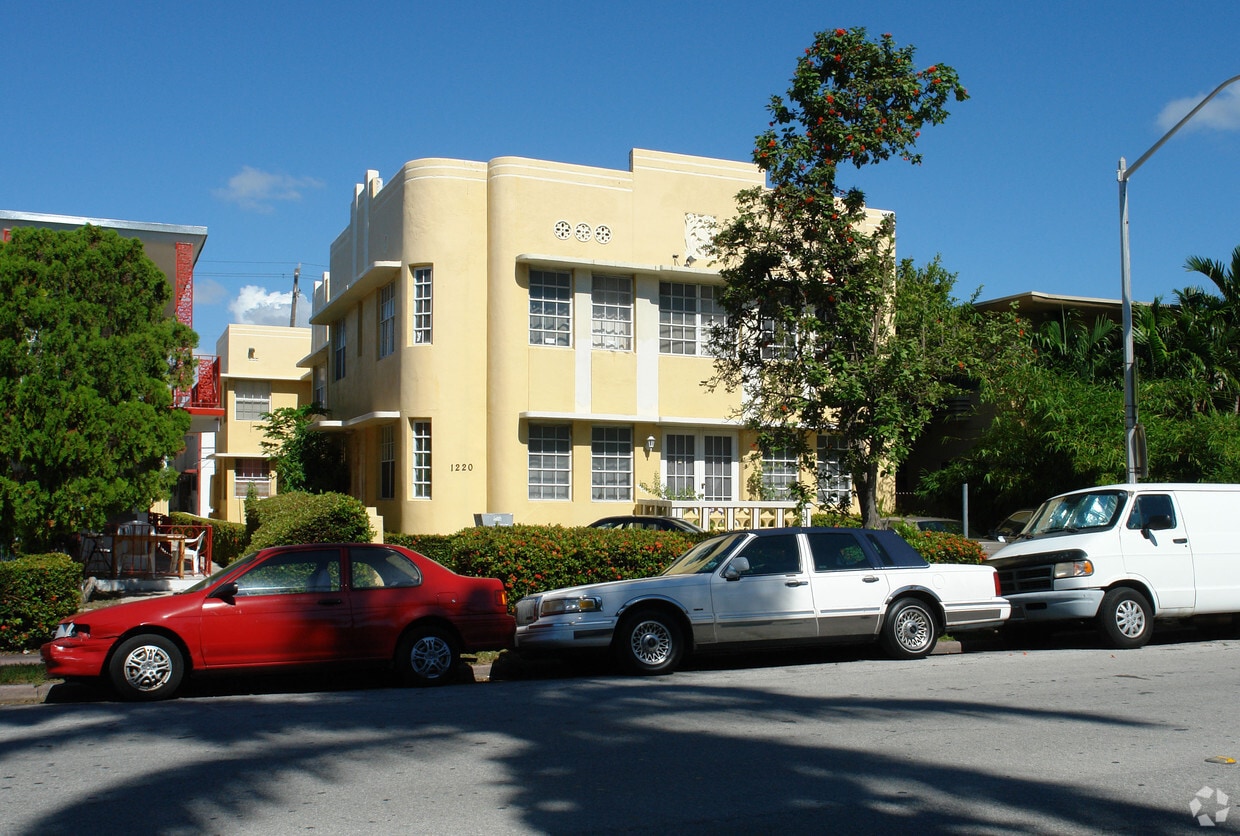 Vista de frente - Swezy Apartments