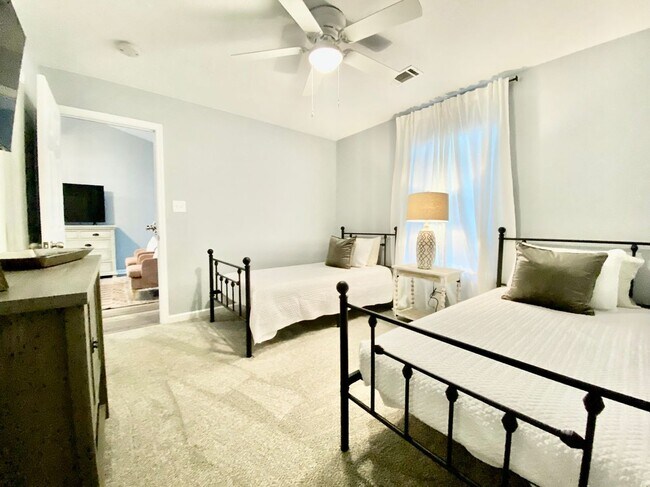 Foto del edificio - 645 Brook Trail