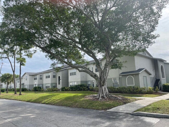 Foto del edificio - 1401 Village Blvd