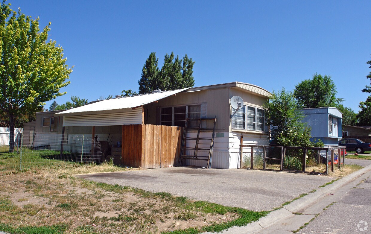 Primary Photo - 309 E 39th St