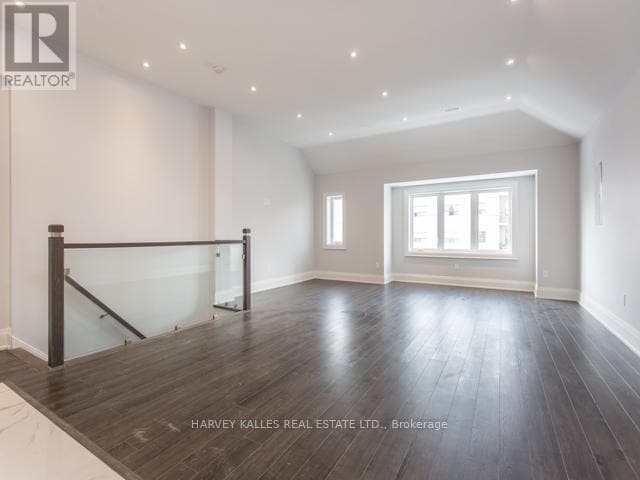 Photo du bâtiment - 987 Avenue Rd