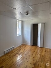 Building Photo - 721 Plum St