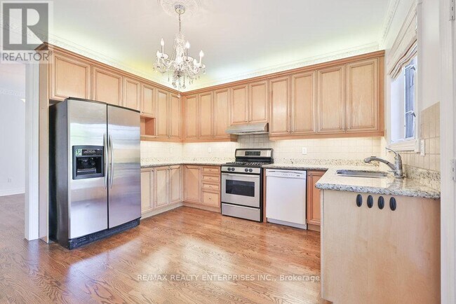 Building Photo - 37 Castlegate Blvd