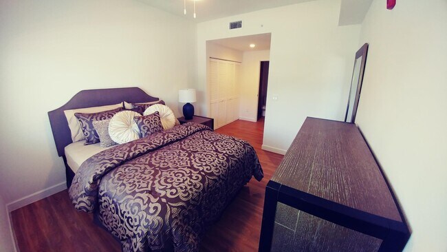 Foto del edificio - 1587 Florida Mango Rd