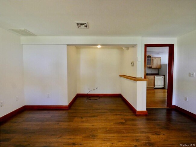 Building Photo - 38 Craigville Rd