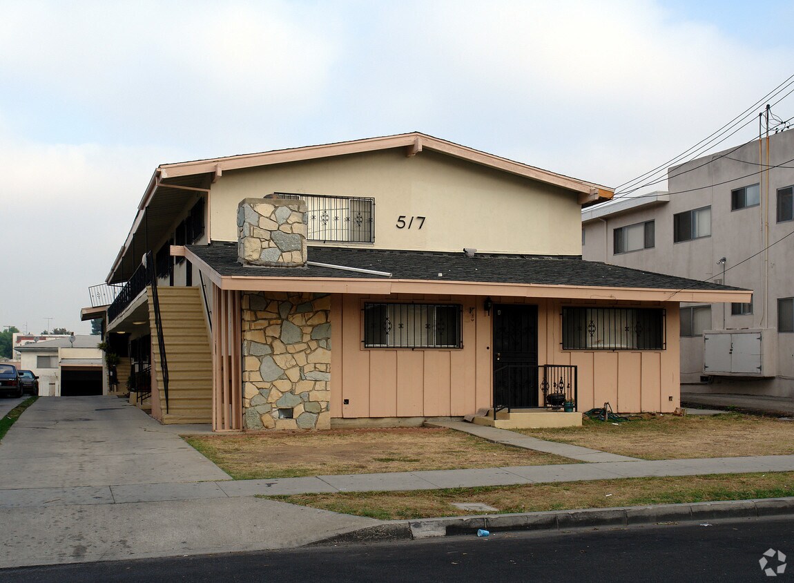Primary Photo - 517 Venice Way