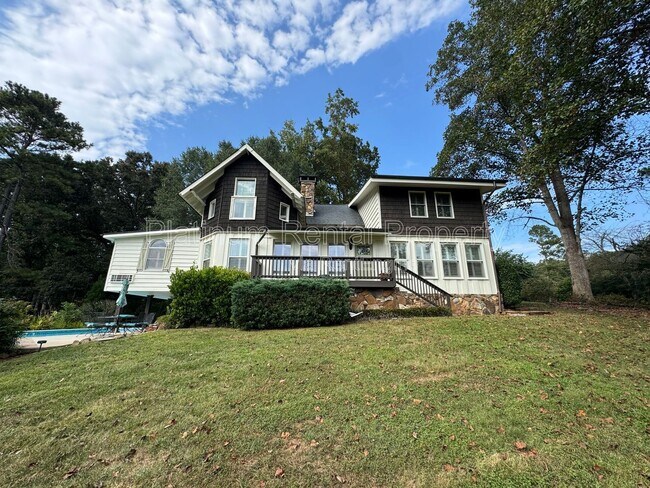 Foto del edificio - 467 Liberty Grove Rd
