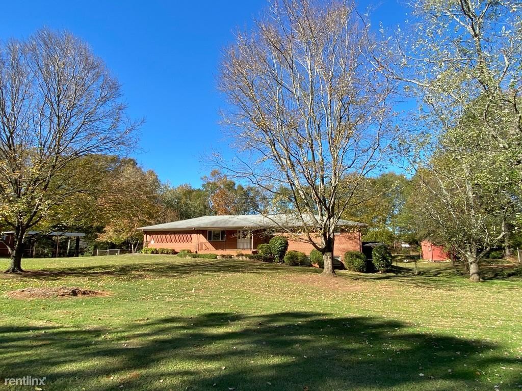 Primary Photo - 4 br, 3 bath House - 4060 Seminole Circle