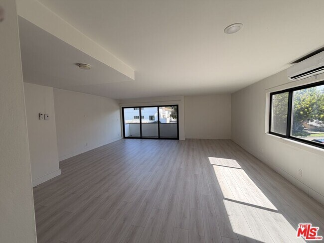 Foto del edificio - 1609 Veteran Ave