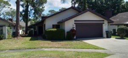 Building Photo - 106 Augusta Cir