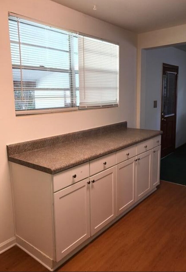 Foto del edificio - Cute as a Button, House For Rent, JAX Heights