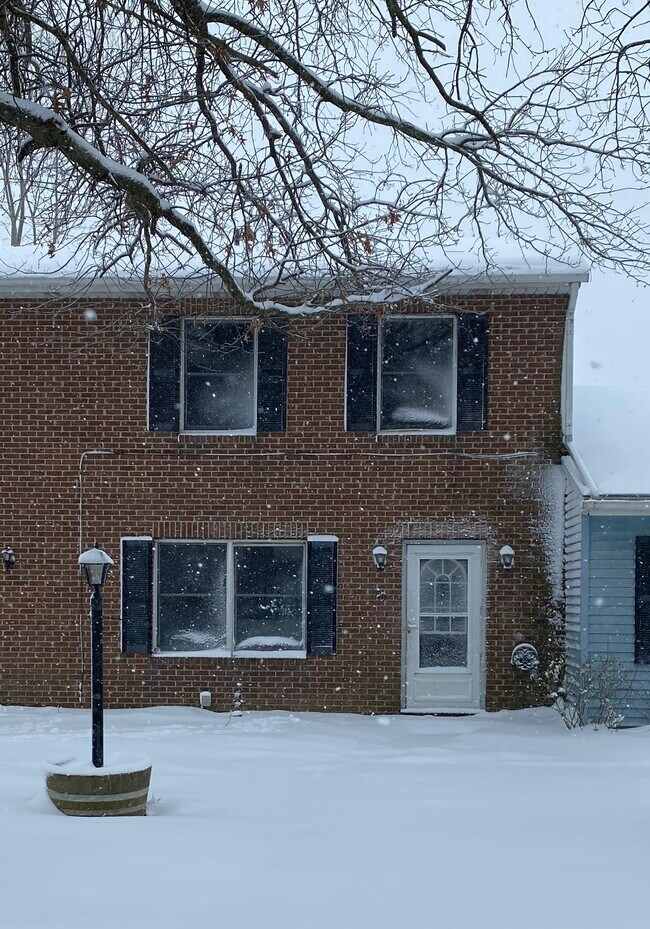 Building Photo - 109 Conley Dr
