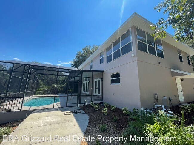 Building Photo - 3 br, 2 bath House - 6929 Lake View Dr.
