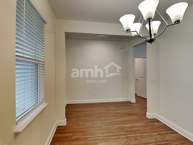 Building Photo - 1355 Celery Ave