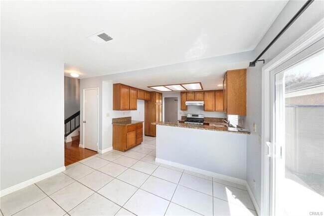 Building Photo - 18 Briarglen