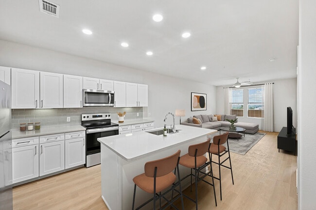 Building Photo - Avalon Denver West