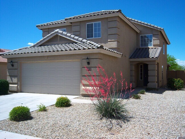 Foto del edificio - COMING SOON!! 4 BED 3 BATH, 2 CAR GARAGE IN SAN TAN VALLEY